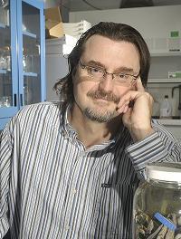 Nicholas Mandrak is an Associate Professor in the Department of Biological Sciences at the University of Toronto Scarborough. His lab conducts research on the biogeography, biodiversity, and conservation of freshwater fishes. @UTSConservation